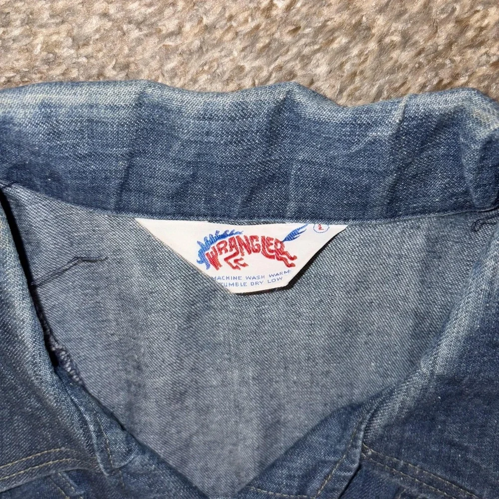 Vintage Wrangler Jacket Mens Large Blue Denim Western Bomber Button Front - Picture 2 of 8